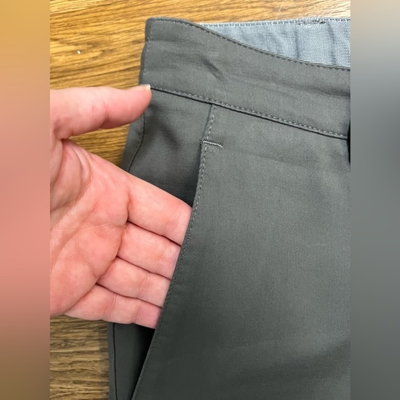 Giorgio Armani made in Italy womens gray dress pants. Size 12 
Euro size 40  EUC - Picture 10 of 13